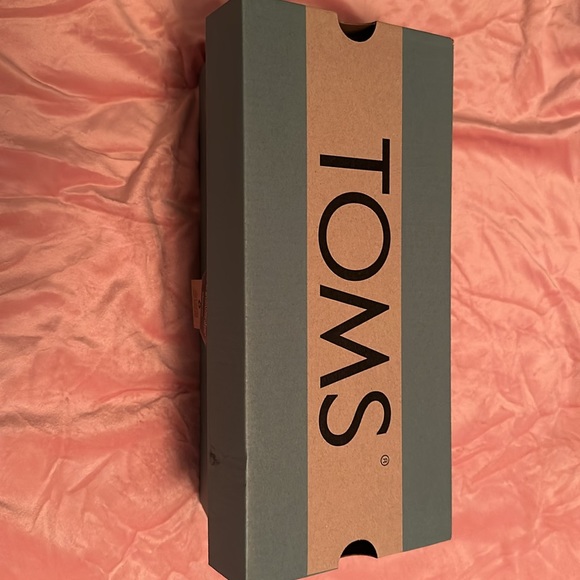 Tom’s - Picture 5 of 6